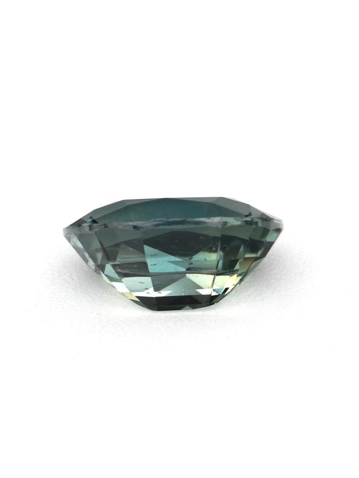 Nangi fine jewelry - green gemstone in gold