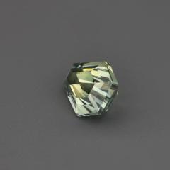 Nangi fine jewelry - green gemstone in gold