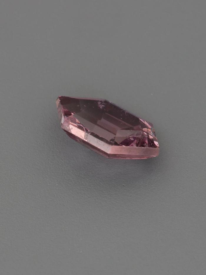 Nangi fine jewelry - pink gemstone in gold