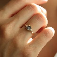 Nangi fine jewelry - brown ring in yellow gold
