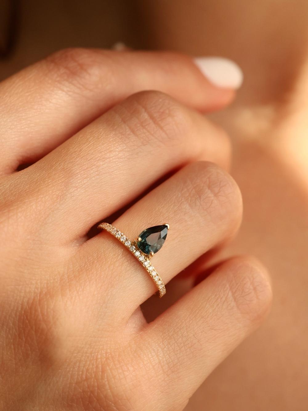Drop Dead Gorgeous Deep Green Sapphire & Diamonds