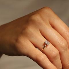 Nangi fine jewelry - white lab-grown diamond ring in gold