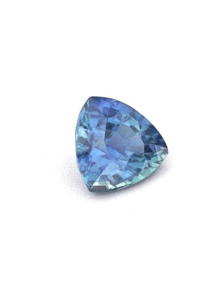 Nangi fine jewelry - blue gemstone in gold