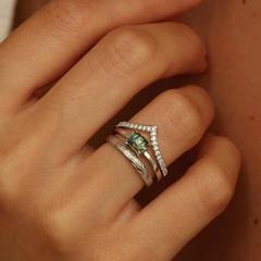 Nangi fine jewelry - green sapphire ring in white gold