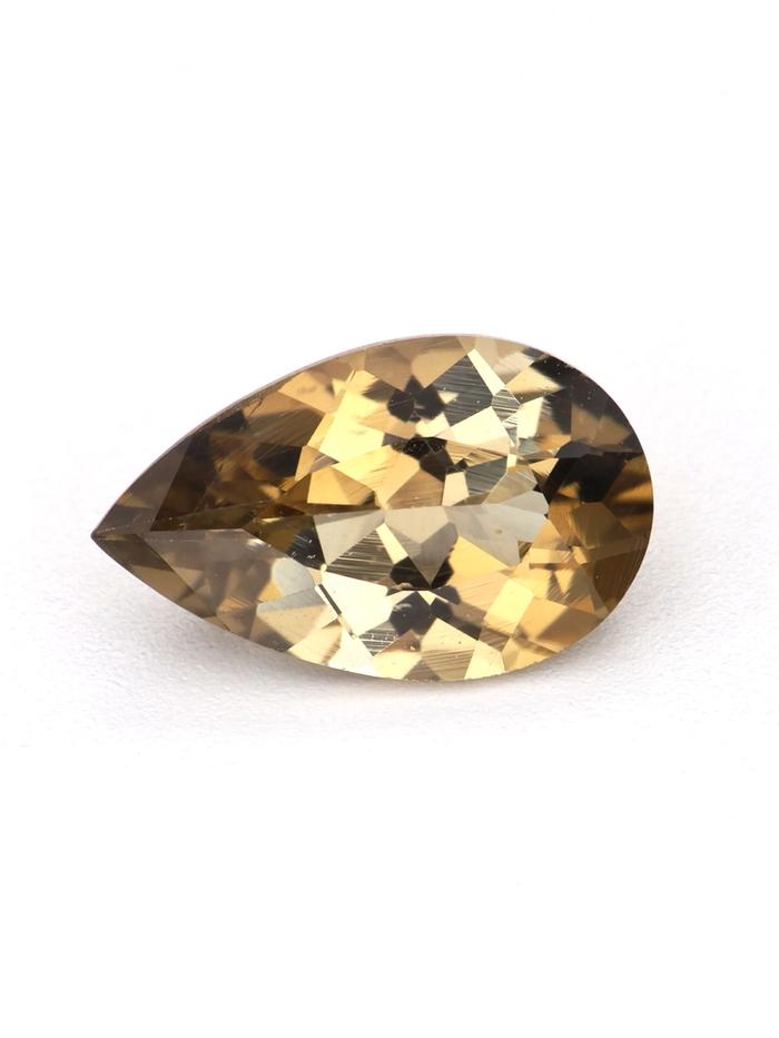 Nangi fine jewelry - yellow gemstone in gold