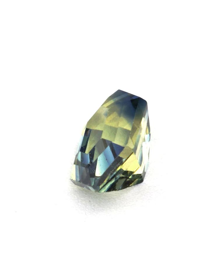 Nangi fine jewelry - teal / Peacock gemstone in gold