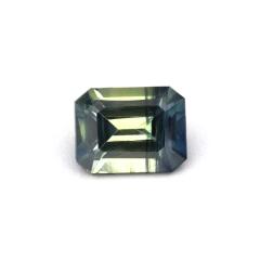 Nangi fine jewelry - green gemstone in gold