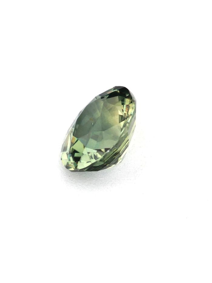 Nangi fine jewelry - green gemstone in gold