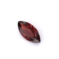 Nangi fine jewelry - red garnet gemstone in gold
