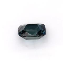 Nangi fine jewelry - blue sapphire gemstone in gold