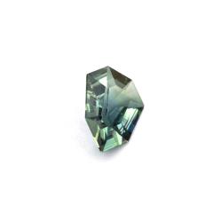 Nangi fine jewelry - blue sapphire gemstone in gold