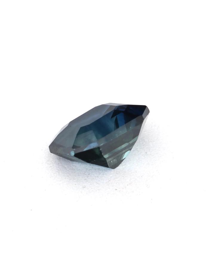 Nangi fine jewelry - blue gemstone in gold