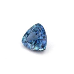 Nangi fine jewelry - blue gemstone in gold