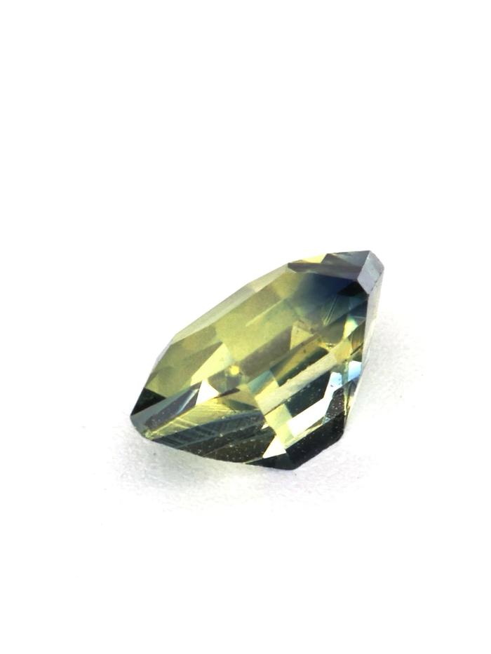 Nangi fine jewelry - teal / Peacock gemstone in gold