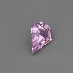 Nangi fine jewelry - pink gemstone in gold