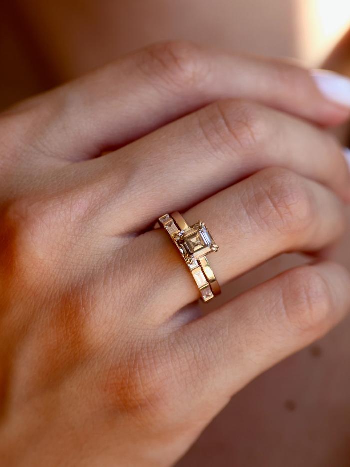 Nangi fine jewelry - ring in yellow gold