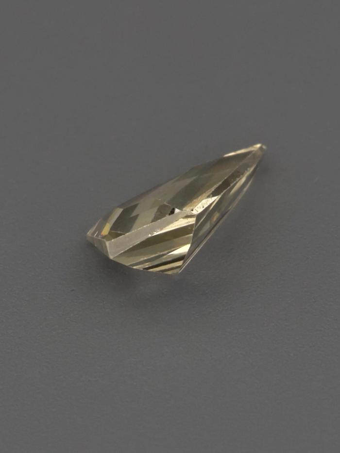 Nangi fine jewelry - champagne gemstone in gold