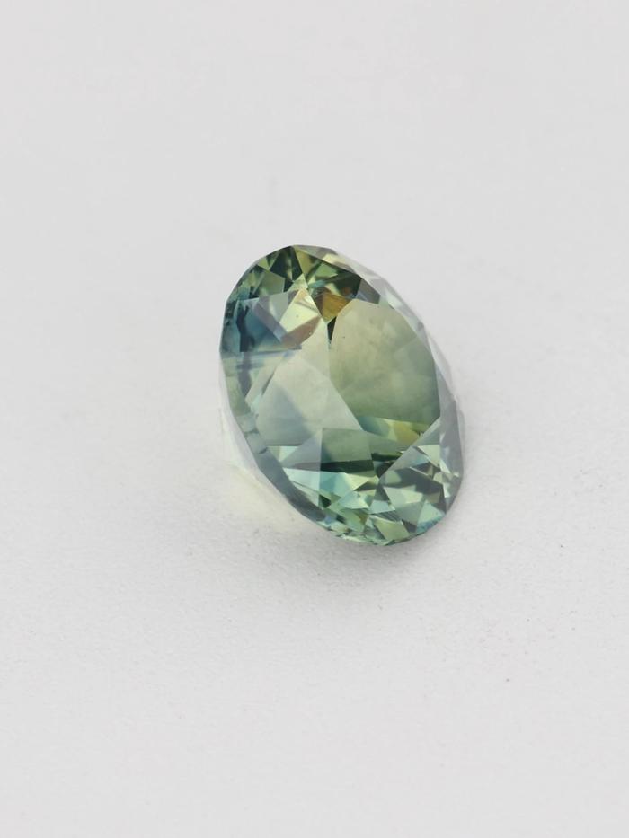 Nangi fine jewelry - green gemstone in gold