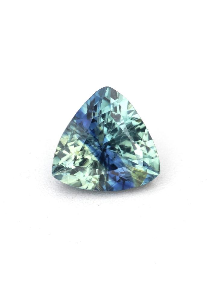 Nangi fine jewelry - blue gemstone in gold