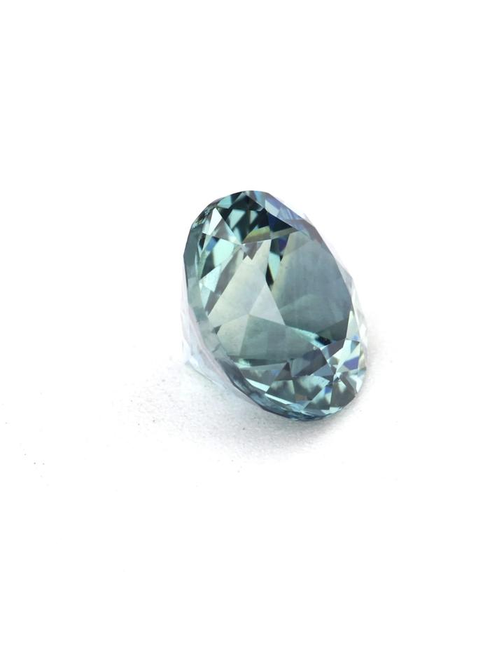 Nangi fine jewelry - blue gemstone in gold