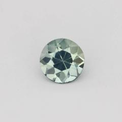 Nangi fine jewelry - green gemstone in gold