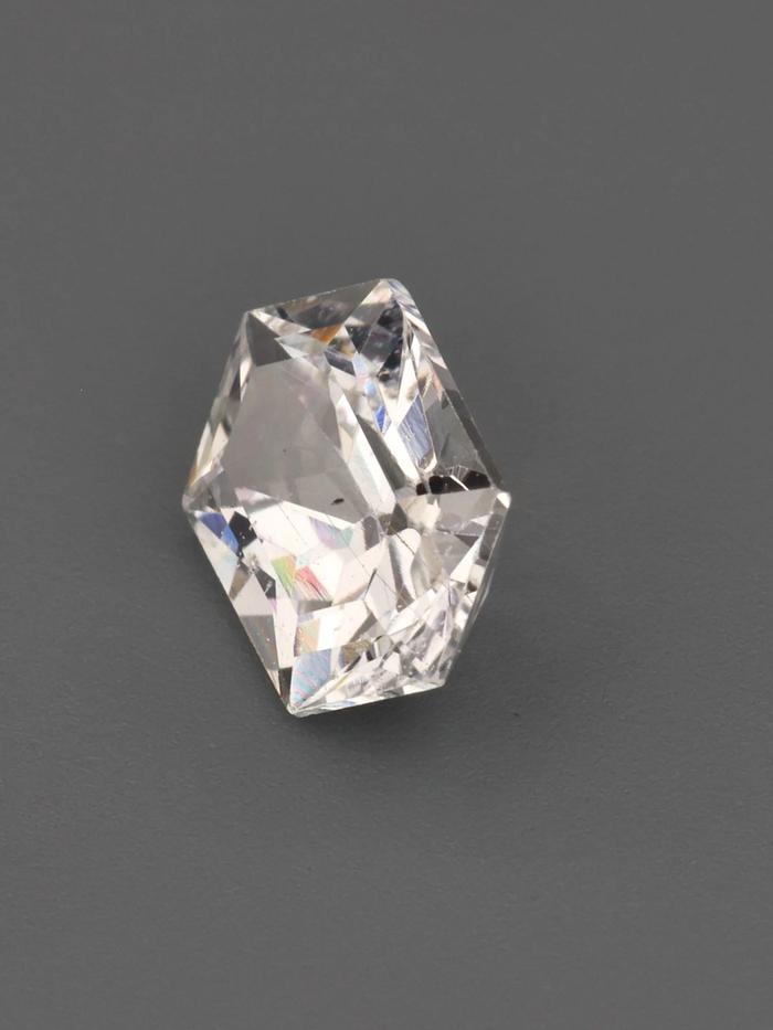 Nangi fine jewelry - champagne gemstone in gold