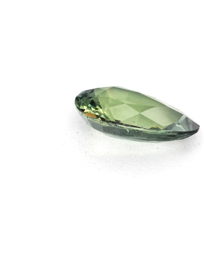 Nangi fine jewelry - green gemstone in gold