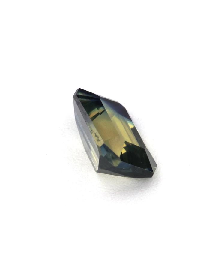 Nangi fine jewelry - yellow gemstone in gold