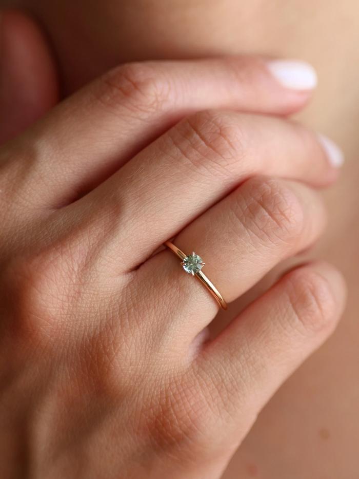 Nangi fine jewelry - green ring in gold