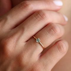 Nangi fine jewelry - green ring in gold