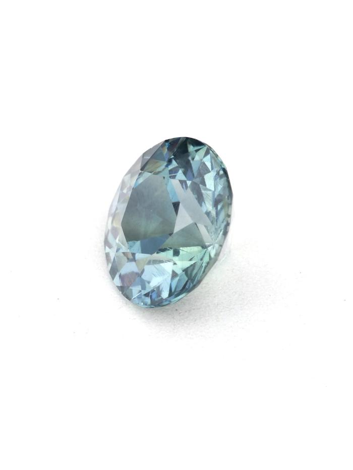 Nangi fine jewelry - green gemstone in gold