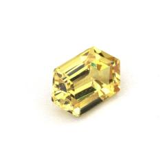 Nangi fine jewelry - yellow gemstone in gold