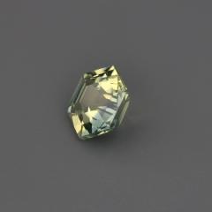 Nangi fine jewelry - green gemstone in gold