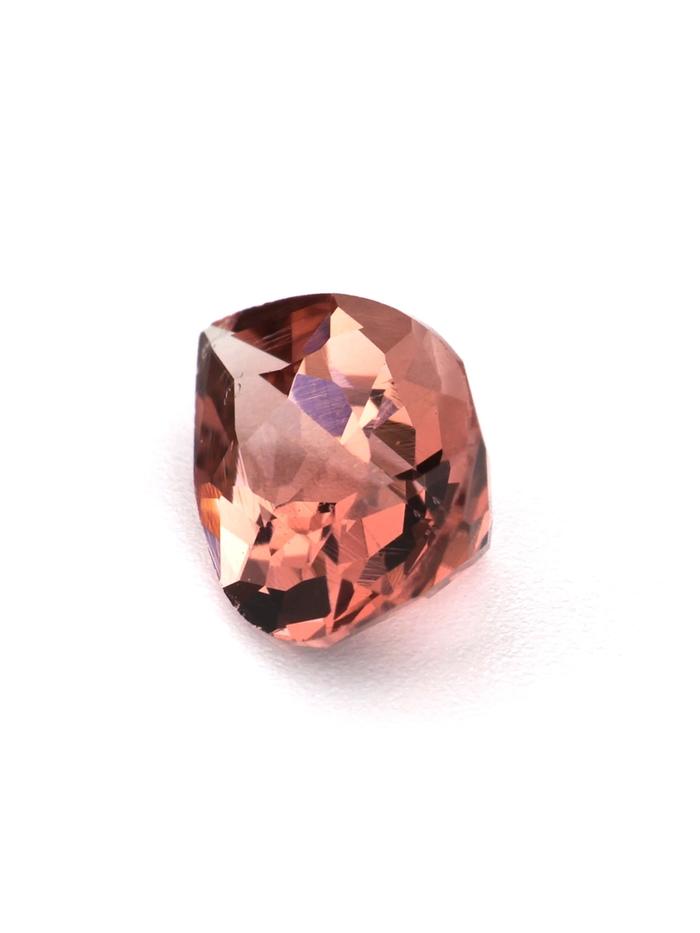 Nangi fine jewelry - pink gemstone in gold