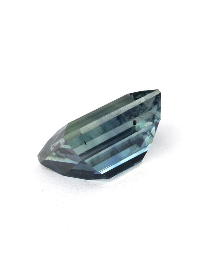 Nangi fine jewelry - blue gemstone in gold