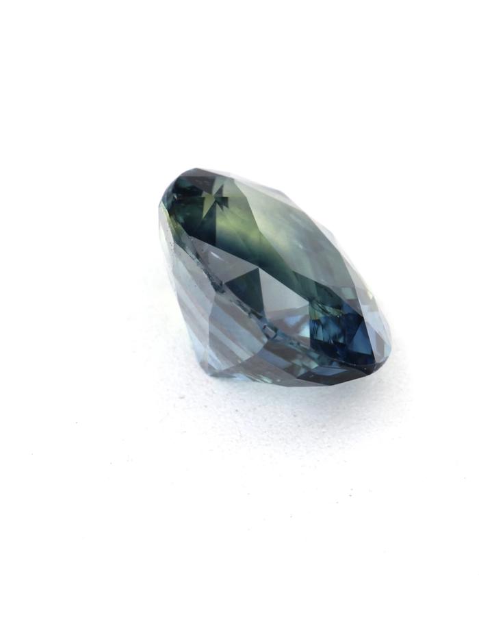 Nangi fine jewelry - teal / Peacock sapphire gemstone in gold