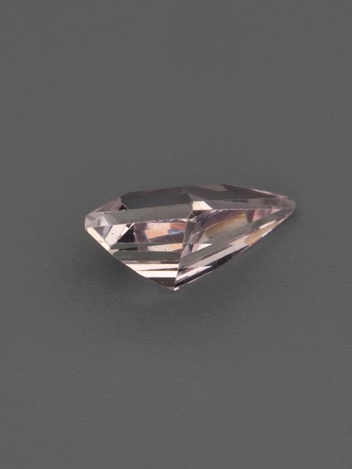 Nangi fine jewelry - pink gemstone in gold