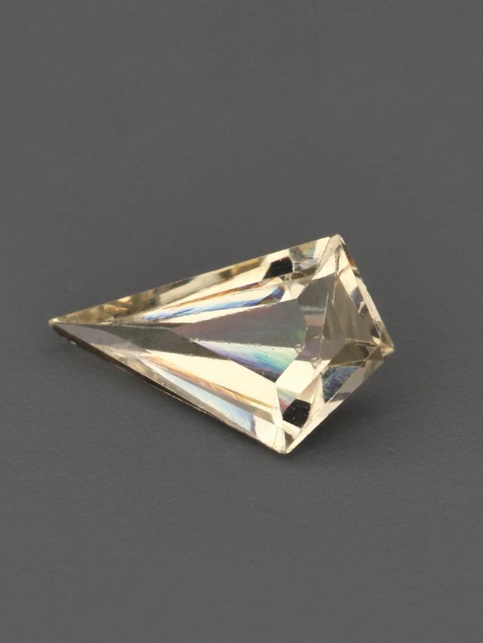Nangi fine jewelry - champagne gemstone in gold