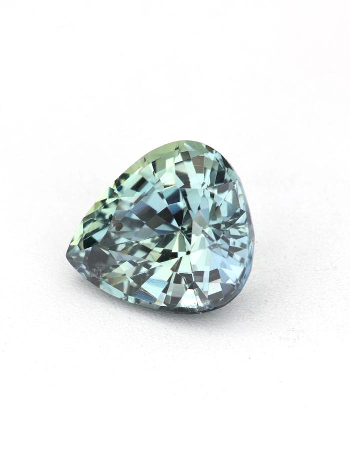 Nangi fine jewelry - teal / Peacock gemstone in gold