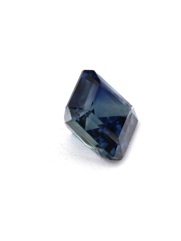 Nangi fine jewelry - teal / Peacock gemstone in gold