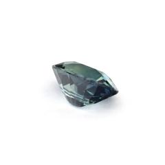 Nangi fine jewelry - teal / Peacock sapphire gemstone in gold