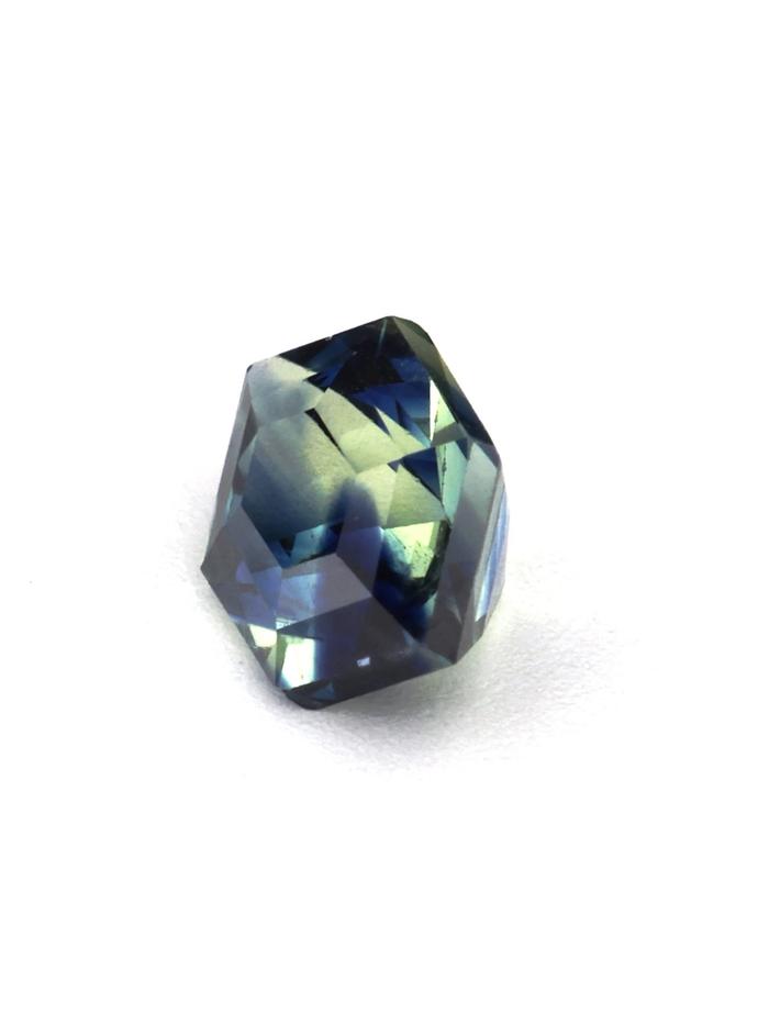 Nangi fine jewelry - teal / Peacock gemstone in gold