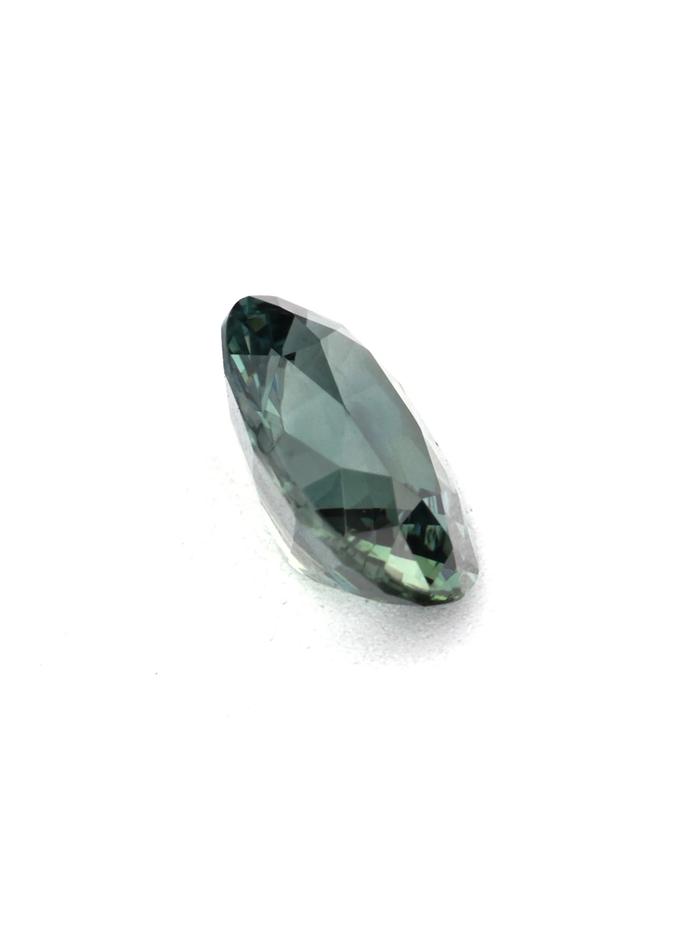 Nangi fine jewelry - green gemstone in gold