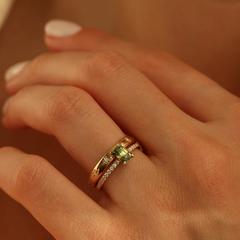 Nangi fine jewelry - green sapphire ring in yellow gold