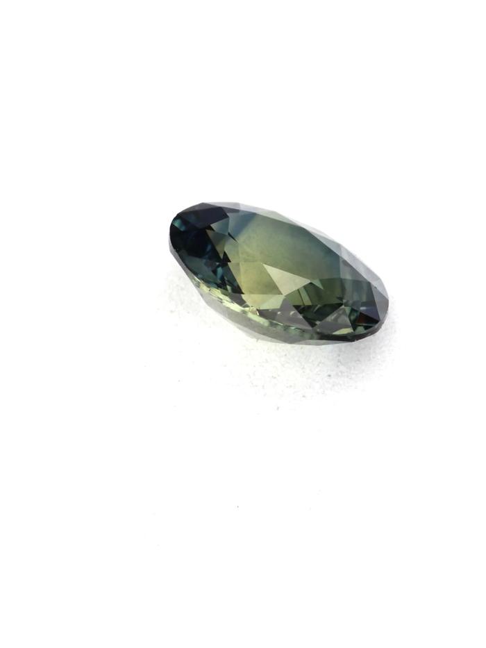 Nangi fine jewelry - green gemstone in gold
