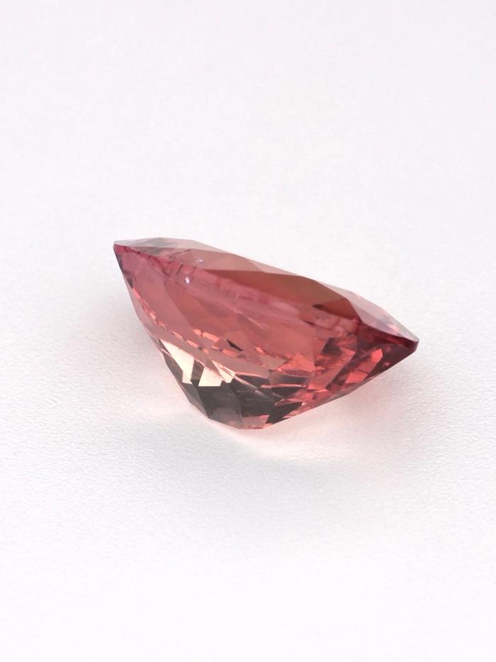 Nangi fine jewelry - pink gemstone in gold