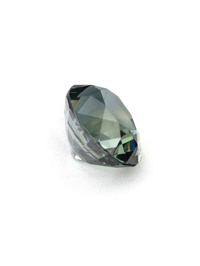 Nangi fine jewelry - green gemstone in gold