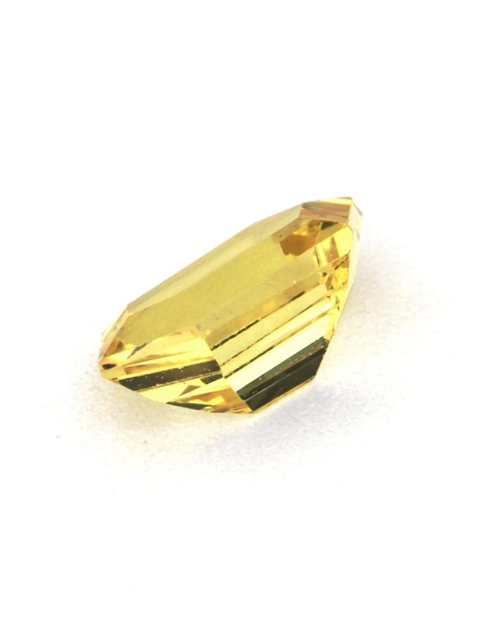 Nangi fine jewelry - yellow gemstone in gold