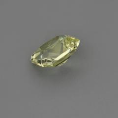 Nangi fine jewelry - yellow gemstone in gold