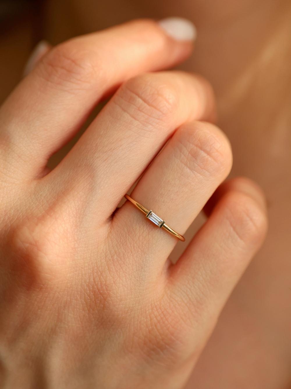 Baguette East-West Diamond Swan Ring 